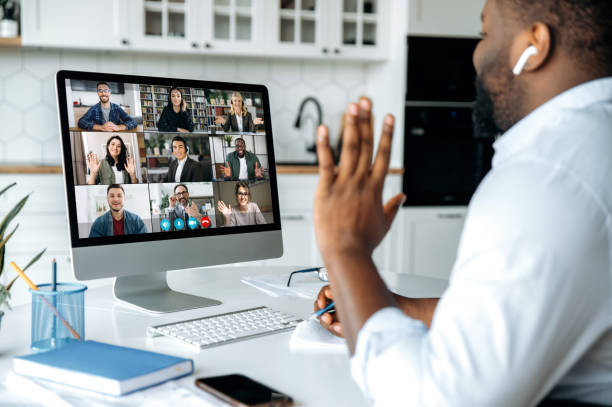 How To Balance Side Hustles And Full-time Remote Work